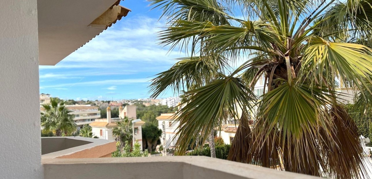 Herverkoop - Terraced house -
Orihuela Costa - Villamartín-Las Filipinas