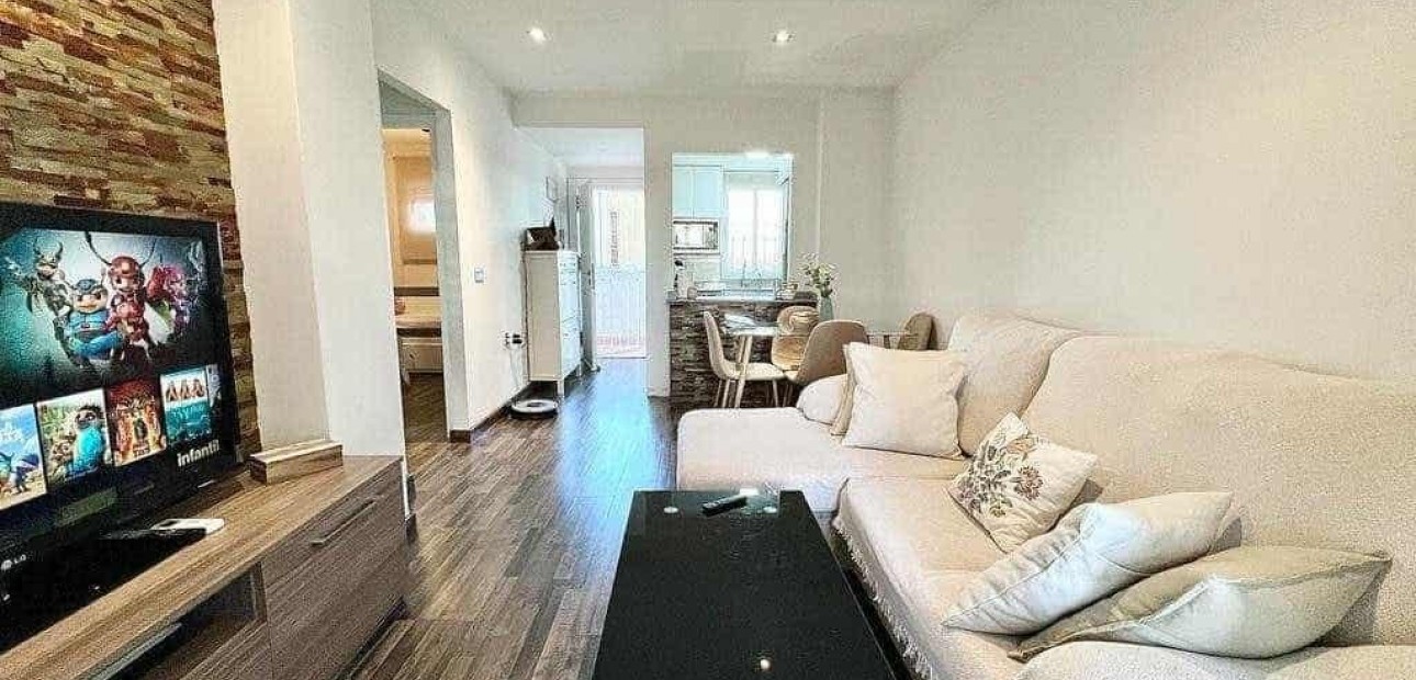 Herverkoop - Appartement / flat -
Torrevieja - Acequion