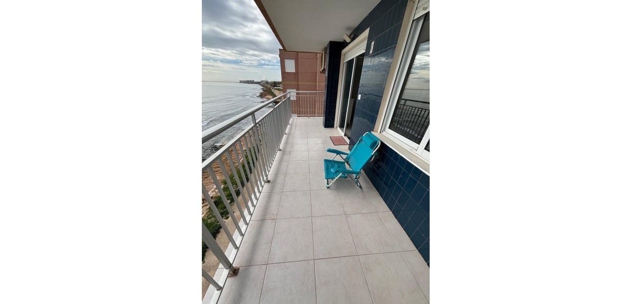 Herverkoop - Appartement / flat -
Torrevieja - Acequion