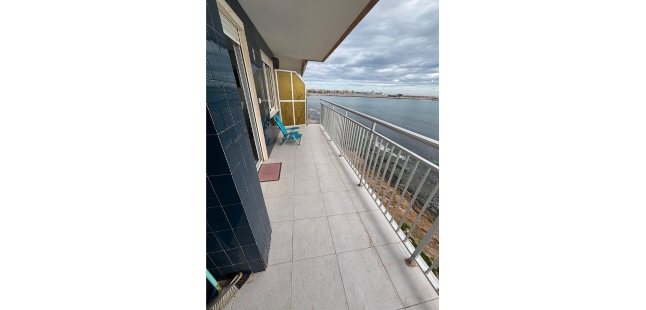 Herverkoop - Appartement / flat -
Torrevieja - Acequion