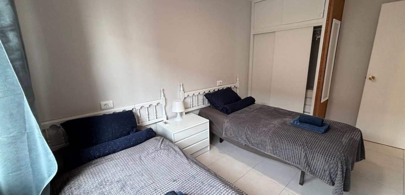 Herverkoop - Appartement / flat -
Torrevieja - Acequion