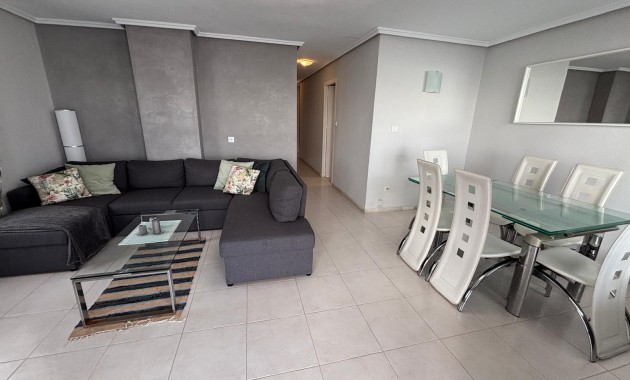 Herverkoop - Appartement / flat -
Torrevieja - Acequion