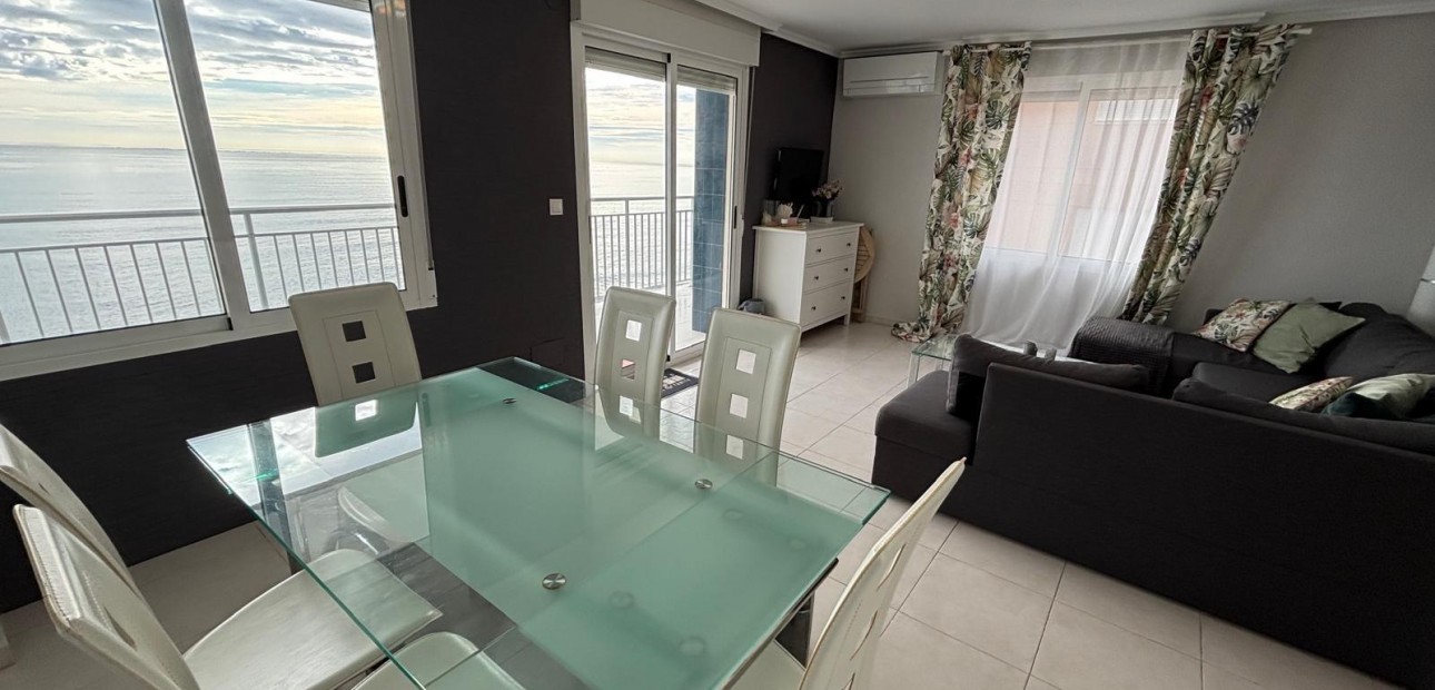 Herverkoop - Appartement / flat -
Torrevieja - Acequion