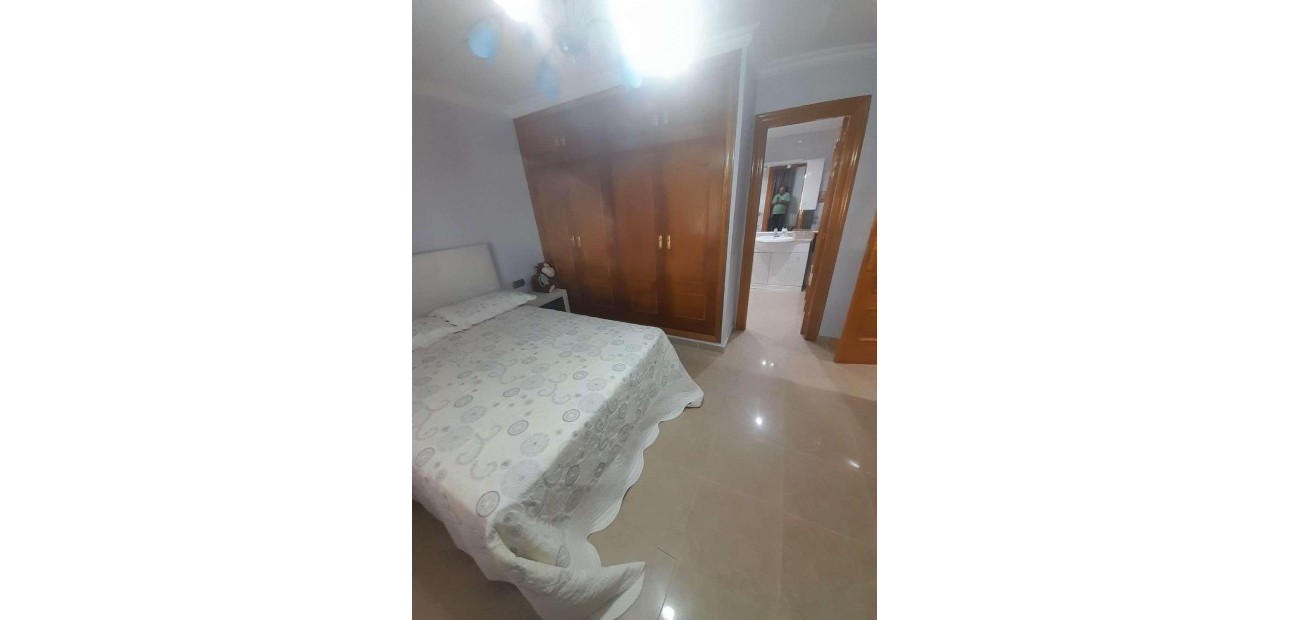 Herverkoop - Villa -
Torrevieja - Punta prima