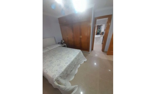 Herverkoop - Villa -
Torrevieja - Punta prima