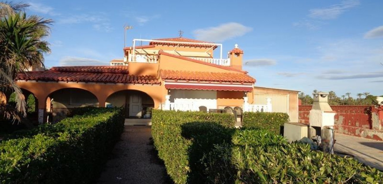 Herverkoop - Villa -
Torrevieja - Punta prima