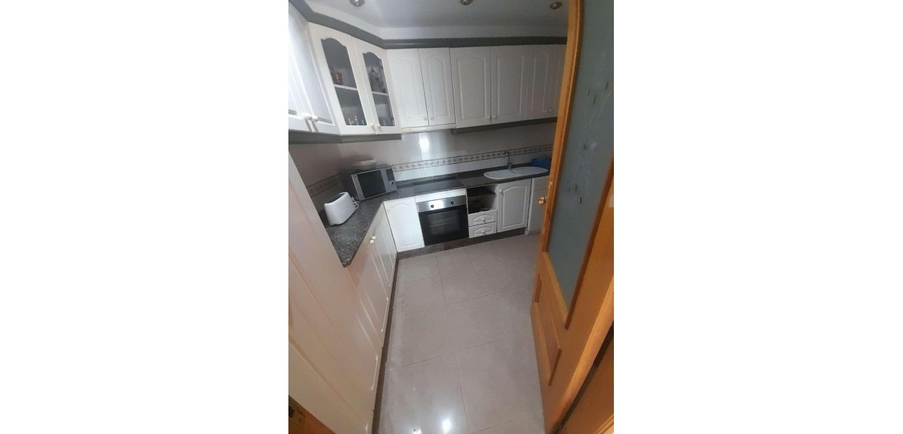 Herverkoop - Villa -
Torrevieja - Punta prima