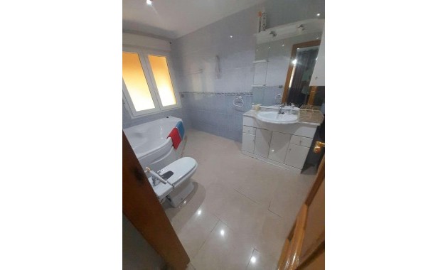 Herverkoop - Villa -
Torrevieja - Punta prima