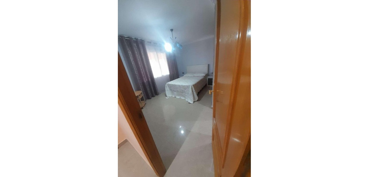 Herverkoop - Villa -
Torrevieja - Punta prima