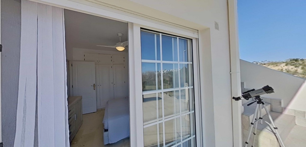 Herverkoop - Villa -
Orihuela Costa - Las Ramblas