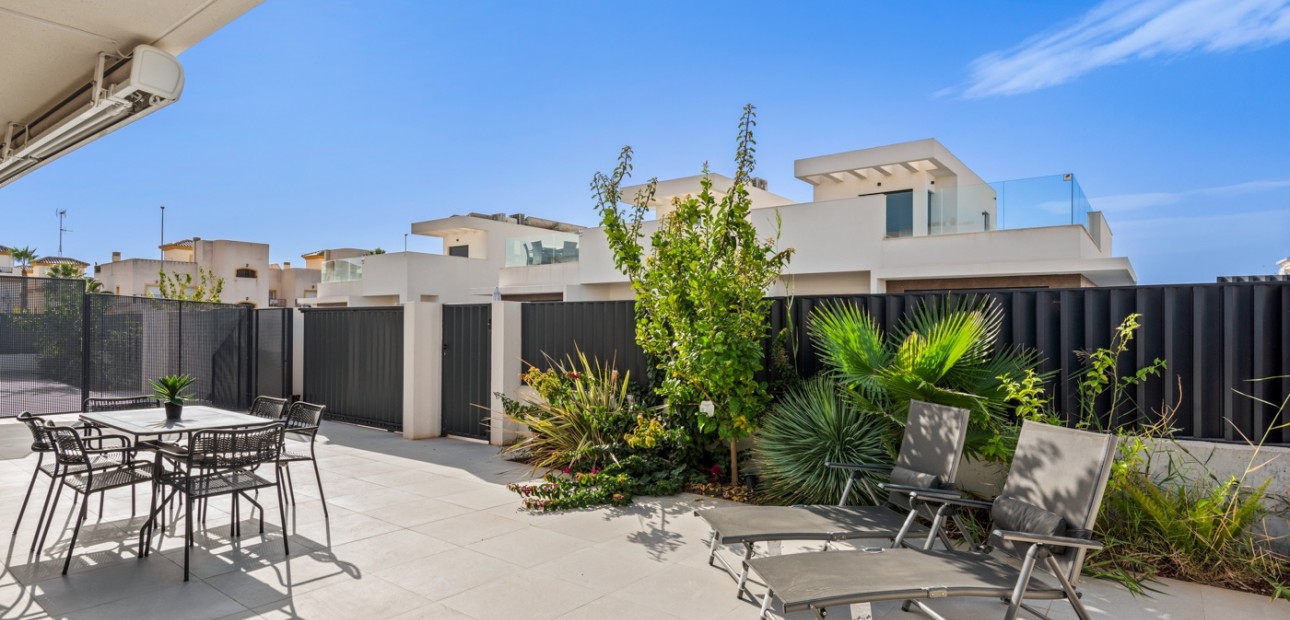 Herverkoop - Semi Detached Villa -
San Fulgencio - La Marina