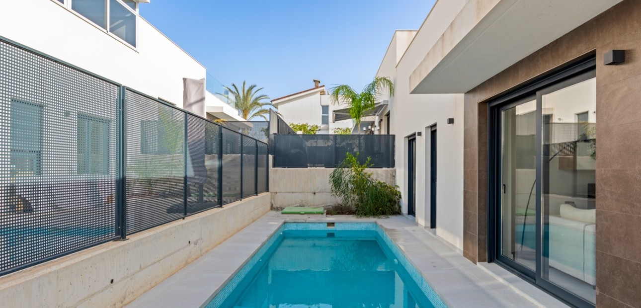 Herverkoop - Semi Detached Villa -
San Fulgencio - La Marina