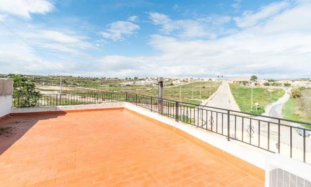 Herverkoop - Terraced house -
Orihuela - Desamparados-Hurchillo-Torremendo