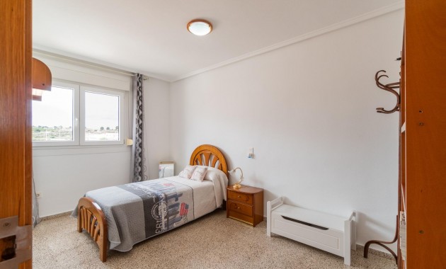 Herverkoop - Terraced house -
Orihuela - Desamparados-Hurchillo-Torremendo