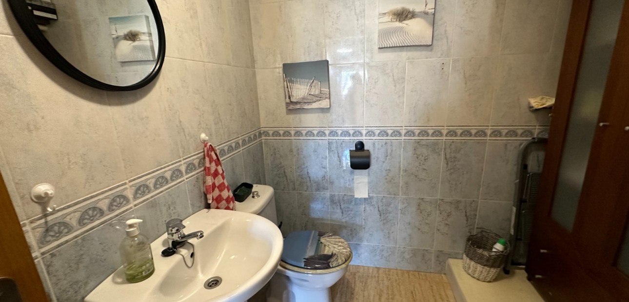 Herverkoop - Herenhuis -
Bigastro