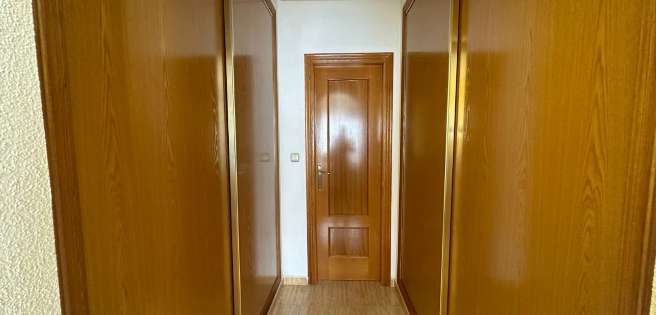 Herverkoop - Herenhuis -
Bigastro