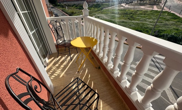 Herverkoop - Herenhuis -
Bigastro