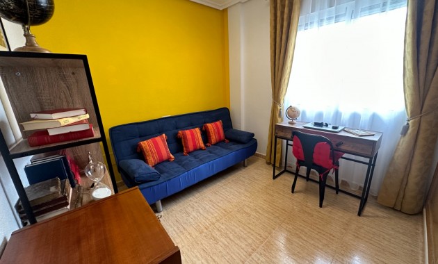 Herverkoop - Herenhuis -
Bigastro