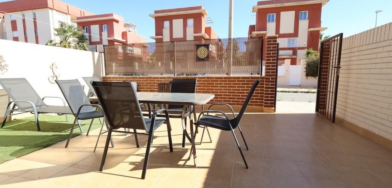 Herverkoop - Terraced house -
Orihuela Costa - Lomas de Cabo Roig