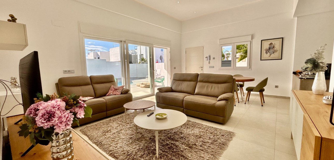 Herverkoop - Detached Villa -
Benijofar - Benijofar - Village