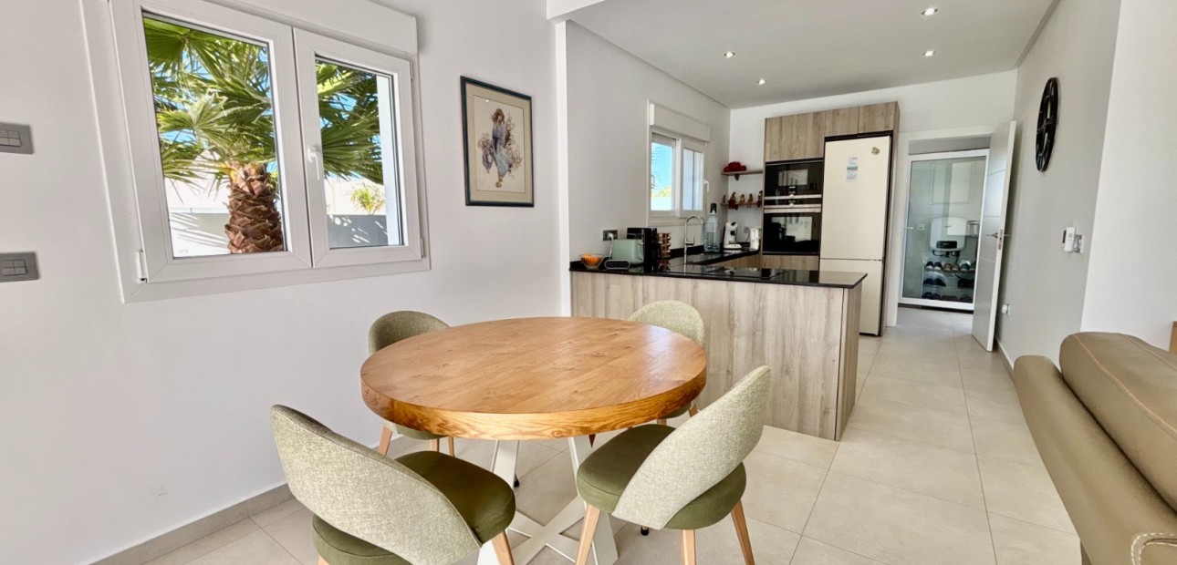 Herverkoop - Detached Villa -
Benijofar - Benijofar - Village