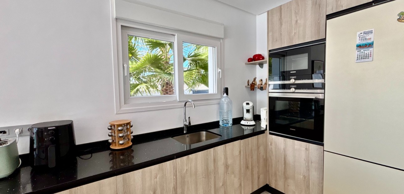 Herverkoop - Detached Villa -
Benijofar - Benijofar - Village