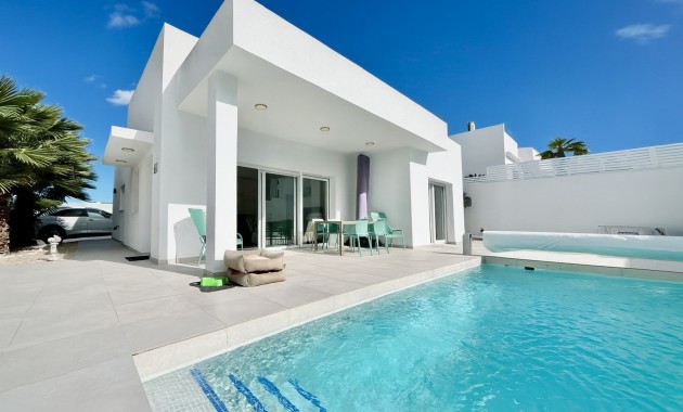 Herverkoop - Detached Villa -
Benijofar - Benijofar - Village