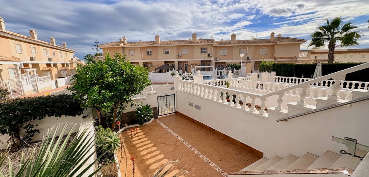 Herverkoop - Adosado -
Rojales - Ciudad Quesada