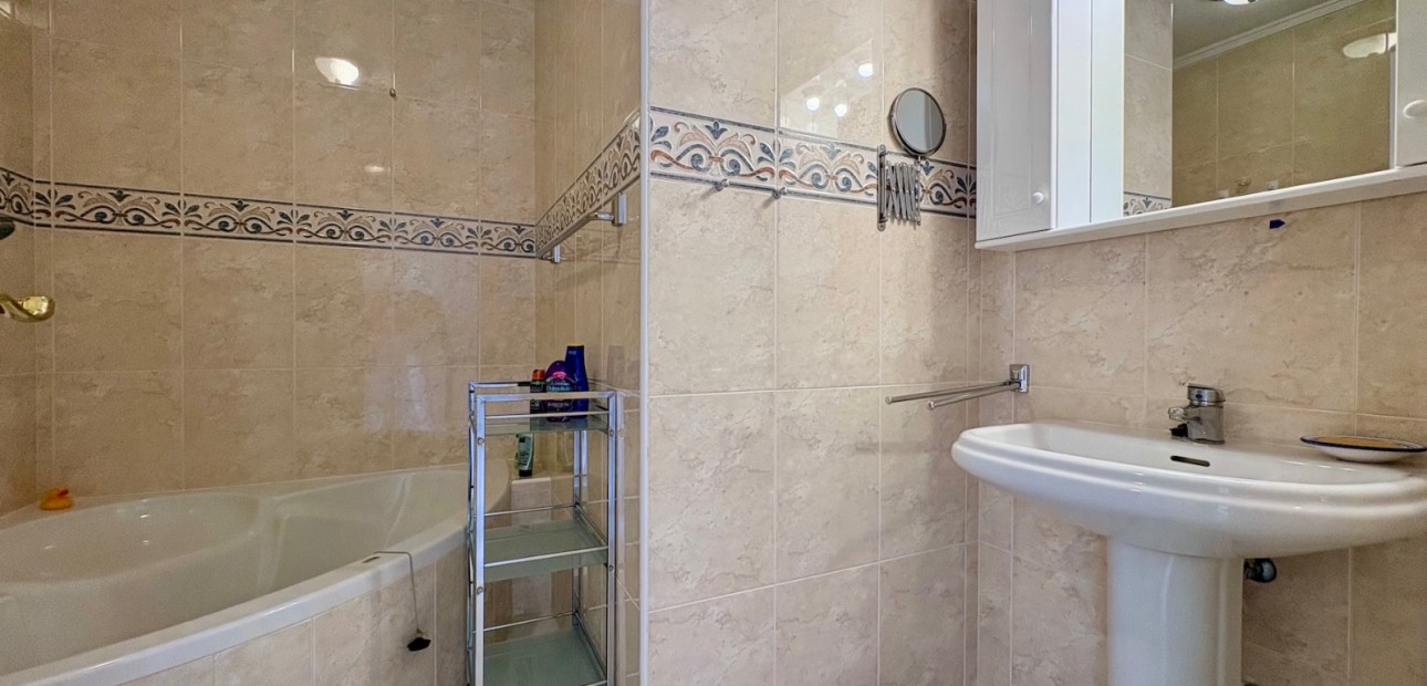 Herverkoop - Adosado -
Rojales - Ciudad Quesada