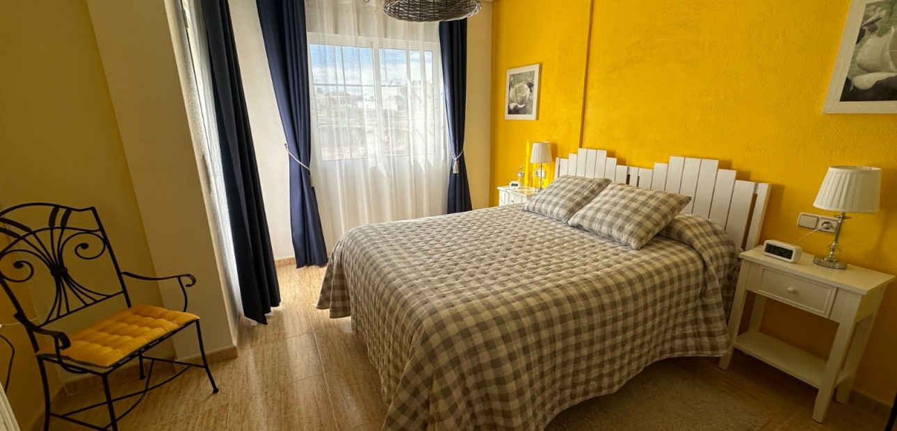 Herverkoop - Herenhuis -
Bigastro