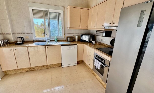 Sale - Villa -
Benferri