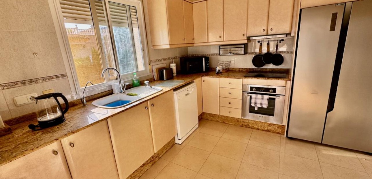 Sale - Villa -
Benferri