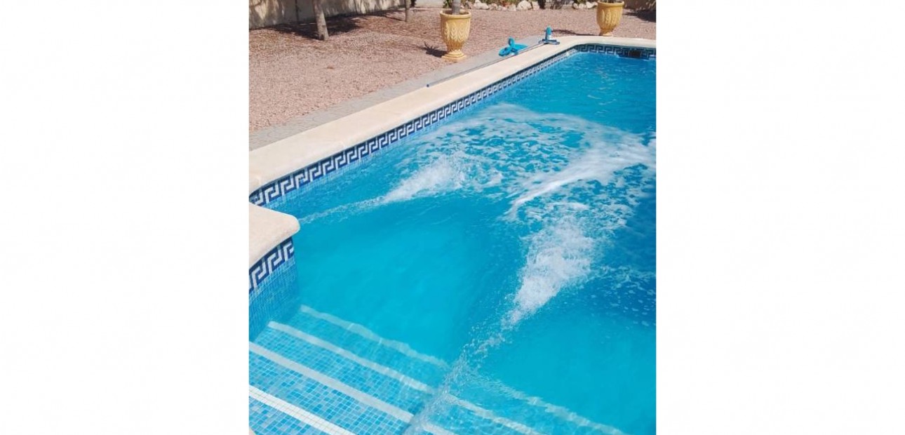 Sale - Villa -
Benferri