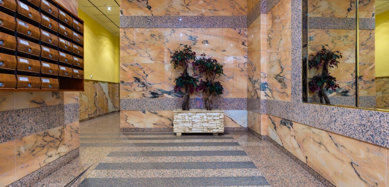 Herverkoop - Appartement / flat -
Torrevieja - Centro