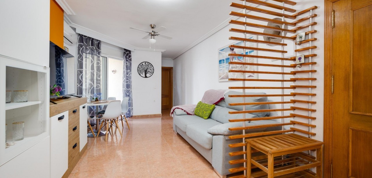 Herverkoop - Appartement / flat -
Torrevieja - Centro