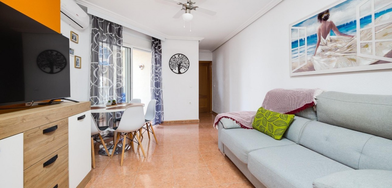 Herverkoop - Appartement / flat -
Torrevieja - Centro