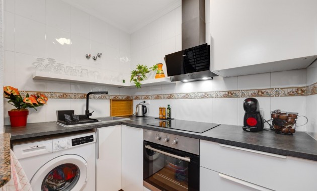 Herverkoop - Appartement / flat -
Torrevieja - Centro