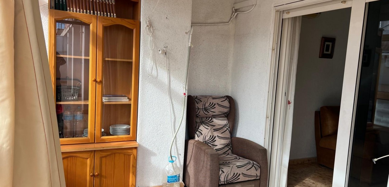 Herverkoop - Appartement / flat -
Torrevieja - Estacion de autobuses