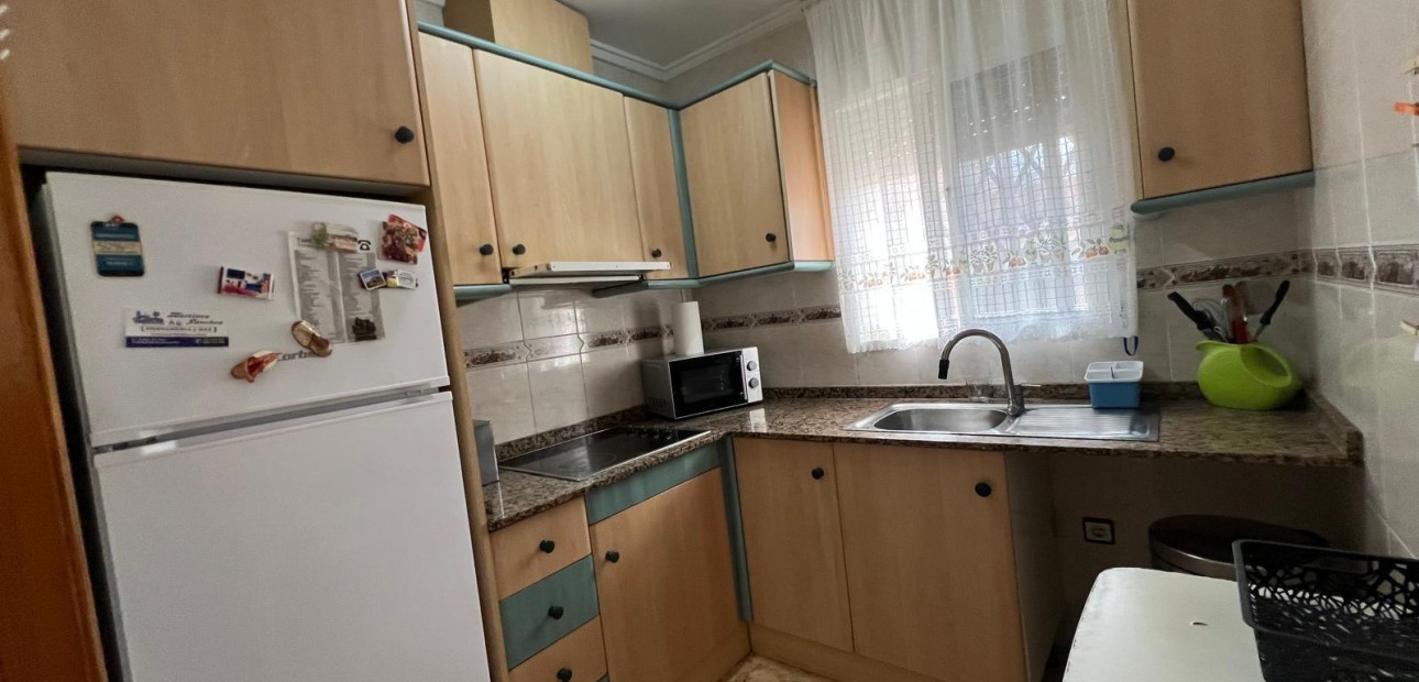 Herverkoop - Appartement / flat -
Torrevieja - Estacion de autobuses