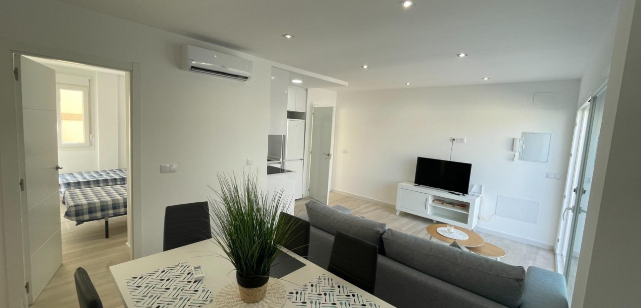 Venta - Bungalow -
Cabo Roig