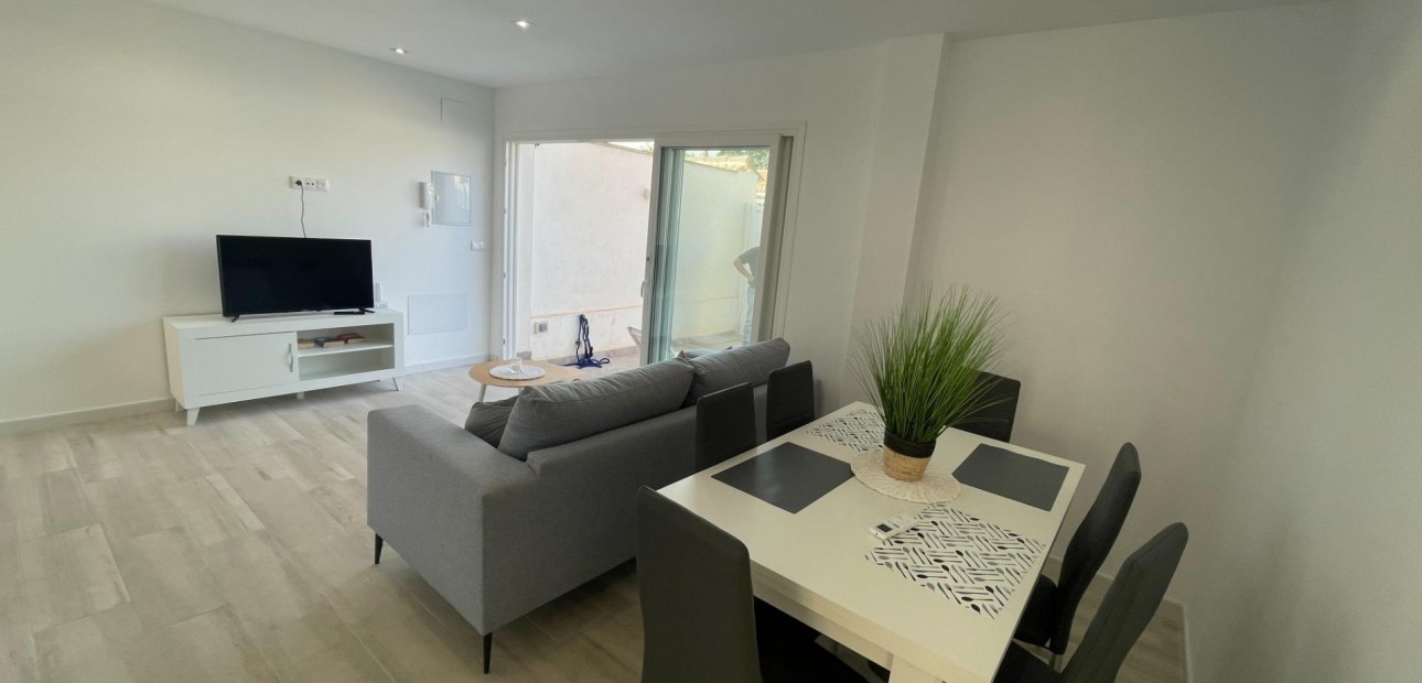 Venta - Bungalow -
Cabo Roig