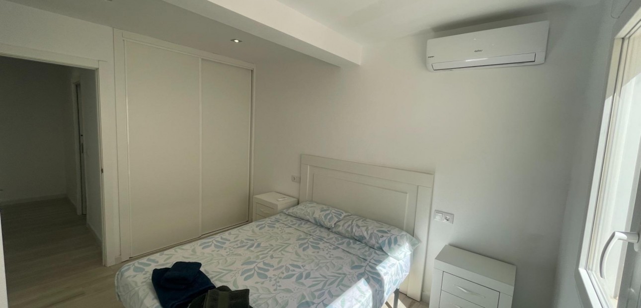 Venta - Bungalow -
Cabo Roig