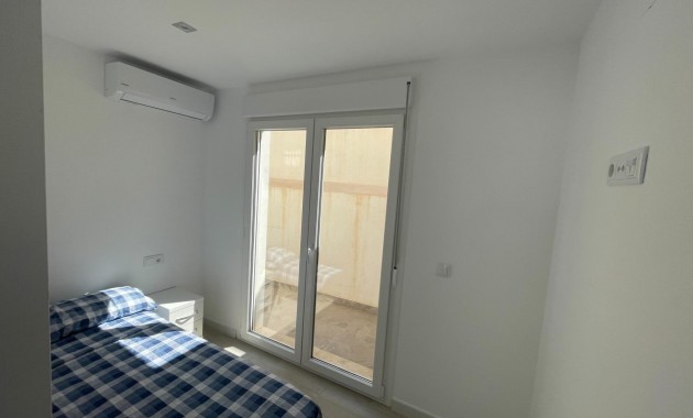 Venta - Bungalow -
Cabo Roig