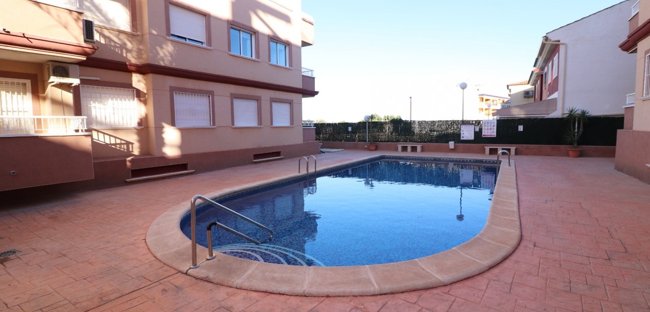 Venta - Apartamento / piso -
Algorfa - Algorfa - Village