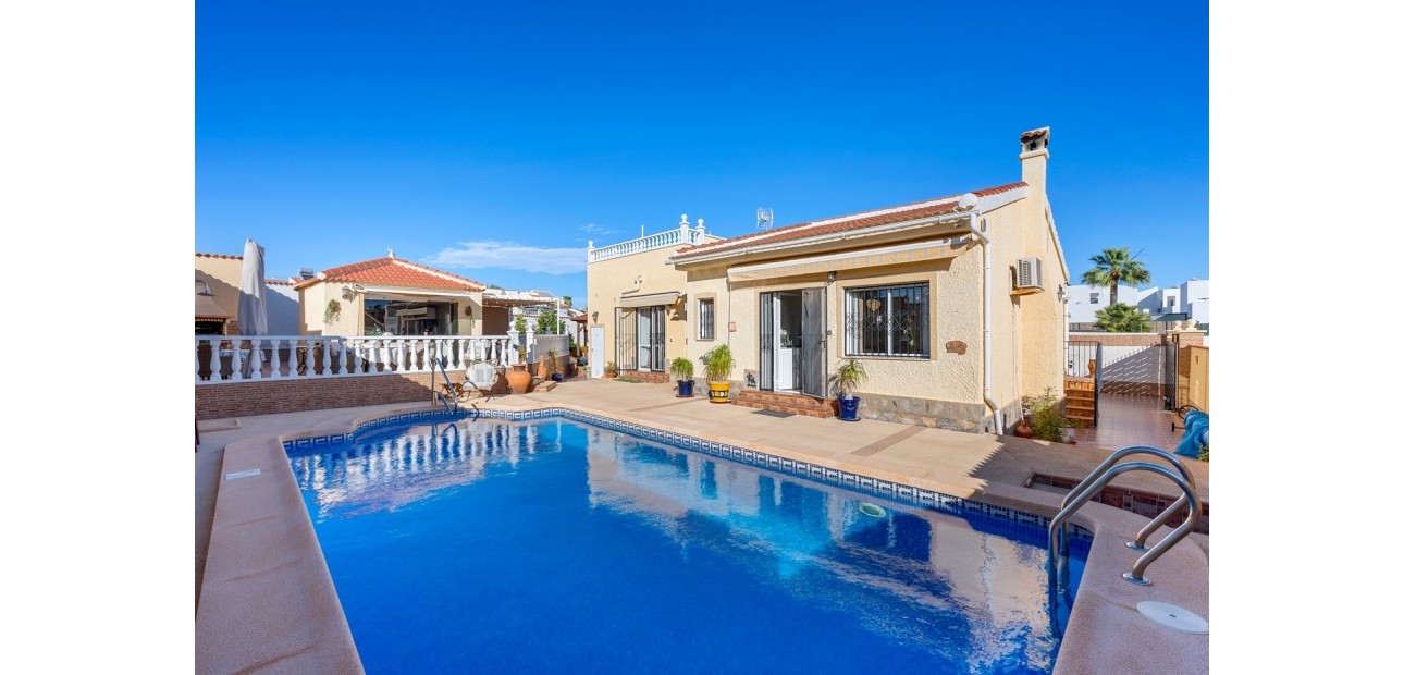 Herverkoop - Detached Villa -
Ciudad Quesada - Doña Pepa