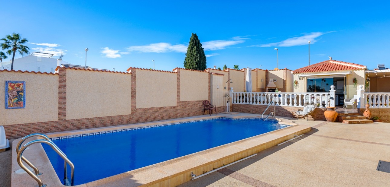 Herverkoop - Detached Villa -
Ciudad Quesada - Doña Pepa