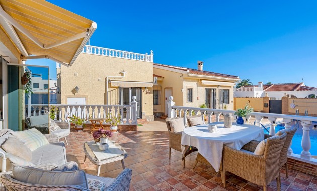 Herverkoop - Detached Villa -
Ciudad Quesada - Doña Pepa