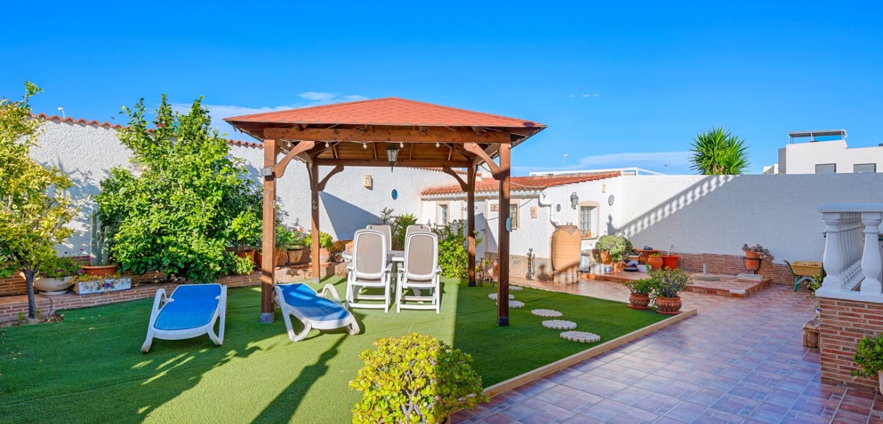 Herverkoop - Detached Villa -
Ciudad Quesada - Doña Pepa