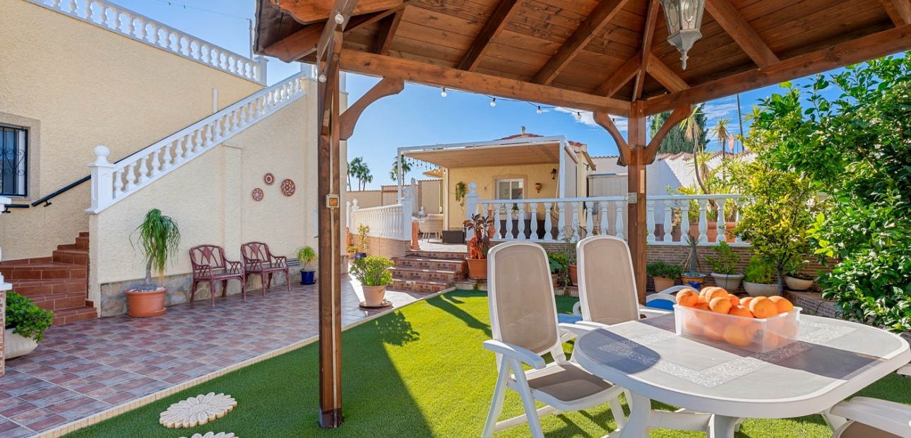 Herverkoop - Detached Villa -
Ciudad Quesada - Doña Pepa