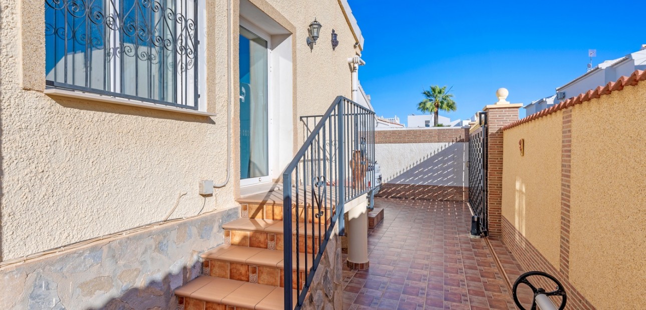 Herverkoop - Detached Villa -
Ciudad Quesada - Doña Pepa